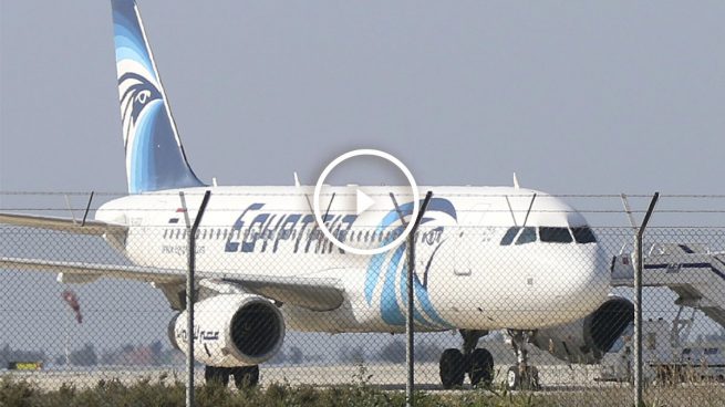 Desaparecido un avión de EgyptAir que cubría la ruta entre París y El Cairo