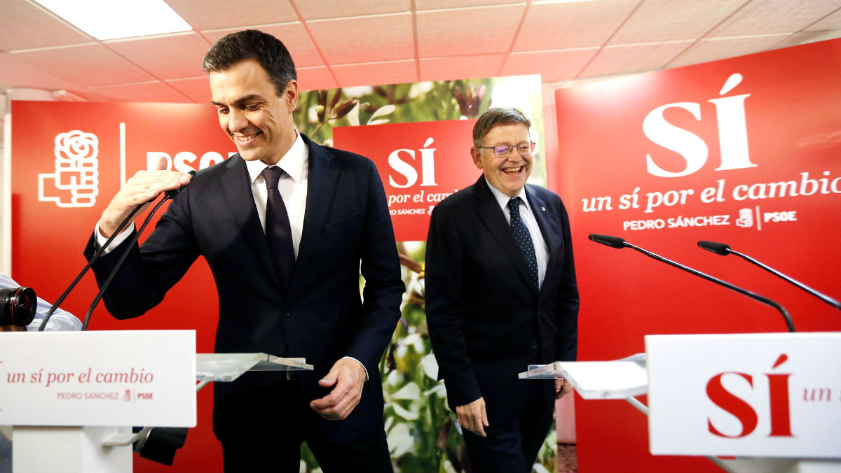 El secretario general del PSOE, Pedro Sánchez, junto a Ximo Puig (Foto: EFE)