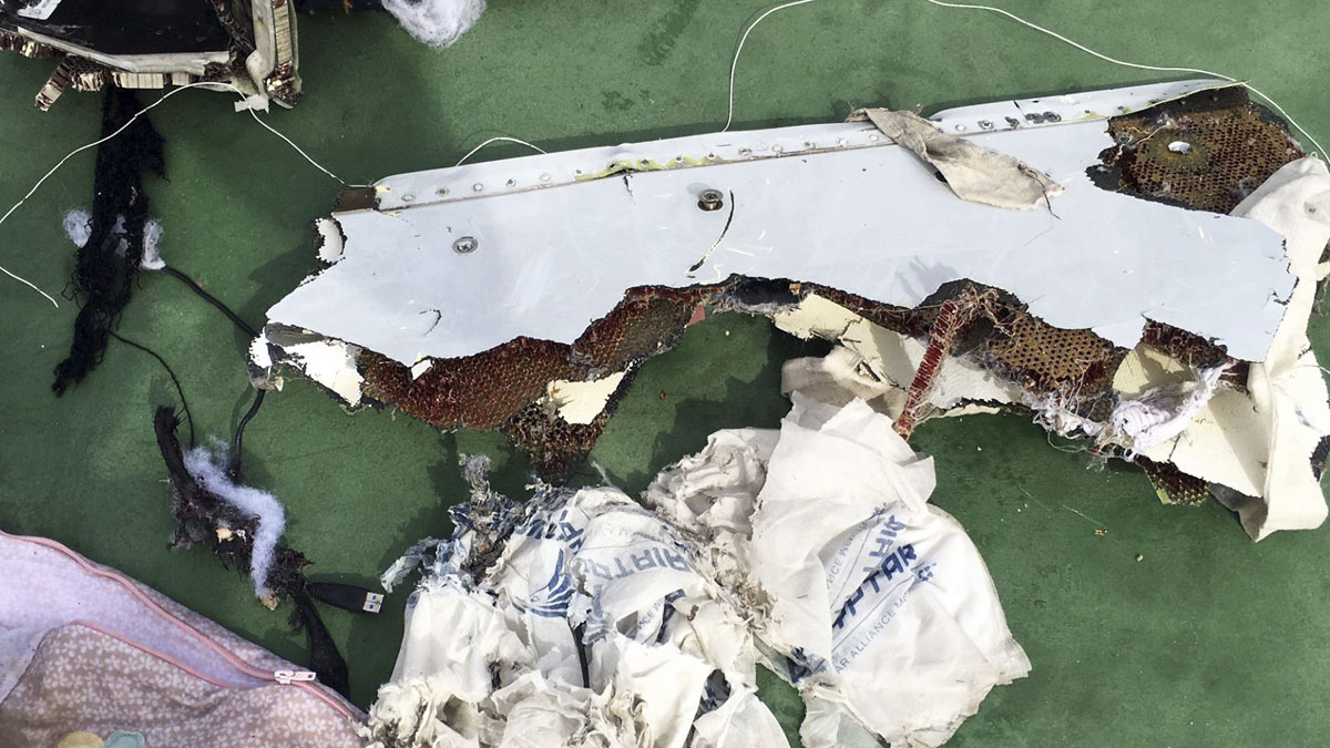 Restos del avión de EgyptAir siniestrado. (Foto: AFP)