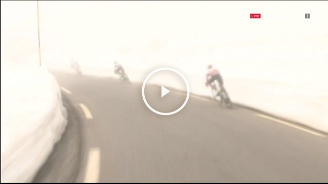 Espectacular caída de Kruijswijk, líder del Giro