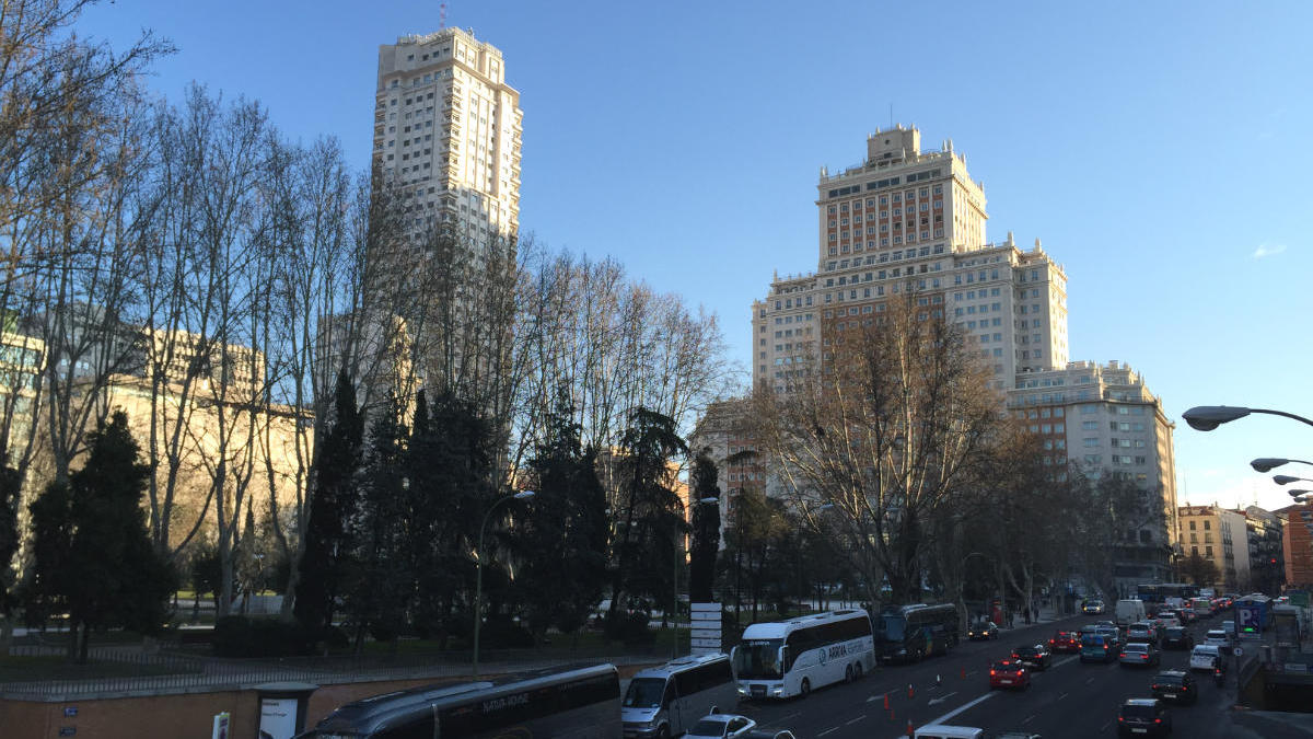 Torre de Madrid y Edificio España (Foto: A.J. CHINCHETRU).