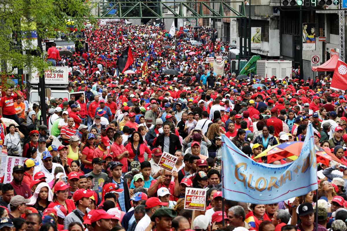 Manifestación el 1 de mayo de apoyo a Maduro (Foto: Reuters)