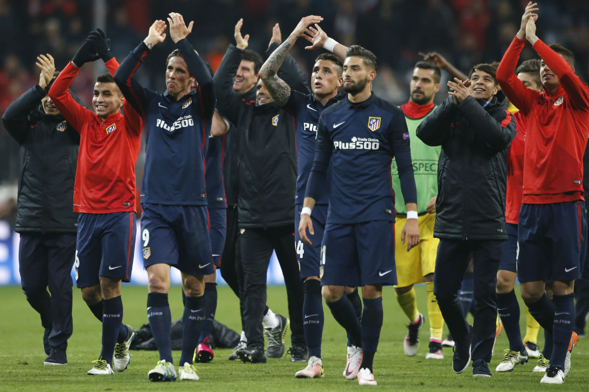 Los jugadores del Atlético celebran el pase a la final en el Allianz. (Reuters)