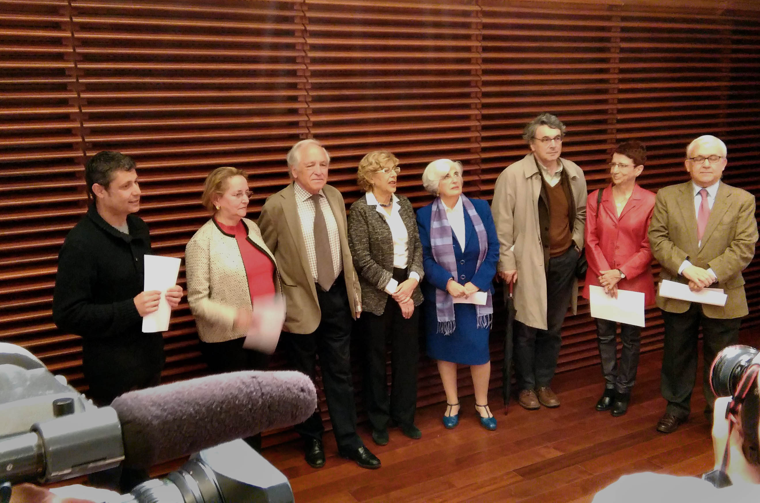 El Comisionado con miembros que aún no se conocían con Carmena. (Foto: Madrid)