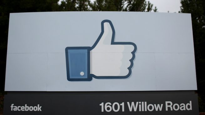 Facebook le paga 10.000 dólares a un niño de 10 años por descubrir un error en su sistema