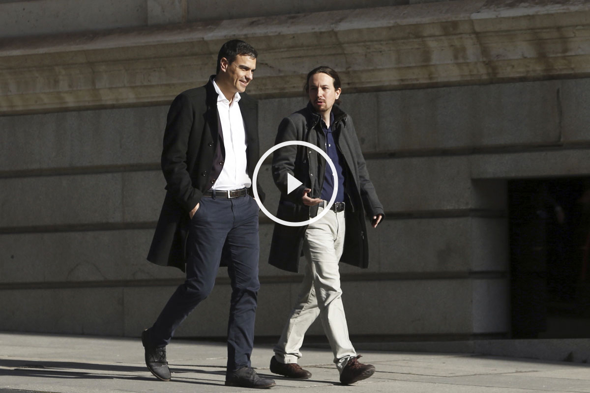 Pedro Sánchez y Pablo Iglesias a su llegada al Congreso de los Diputados. (Foto: EFE)