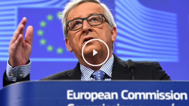 Puigdemont hace el ridículo en Bruselas y se queda sin su deseada foto con Juncker