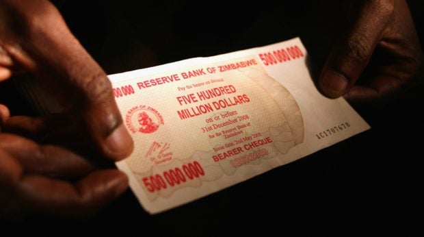 Billete de 500 millones de dólares de Zimbabwe (Foto: GETTY).