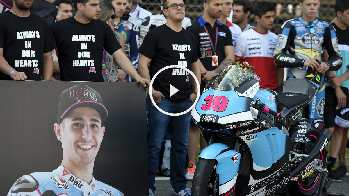 Los pilotos rindieron homenaje a Luis Salom en Cataluña. (AFP)