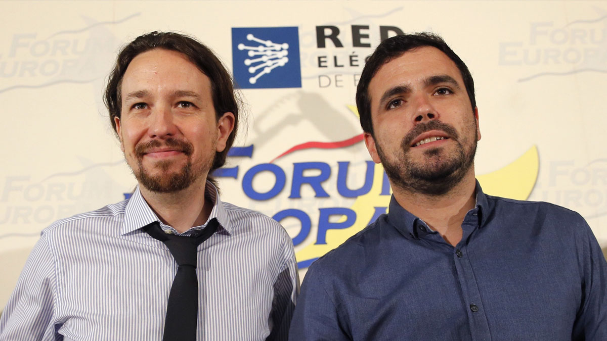 Pablo Iglesias y Alberto Garzón en el Nueva Economía Fórum. (Foto: EFE)