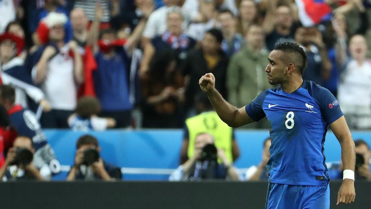 Payet celebra el 2-1 de Francia ante Rumanía. (AFP)