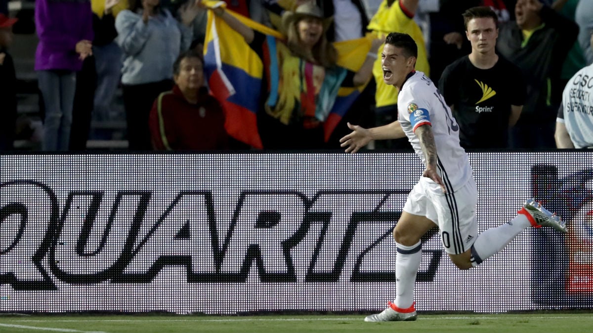 James Rodríguez celebra un gol reciente con Colombia. (Getty)