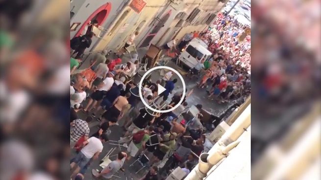 Batalla campal entre Hooligans y rusos en las calles de Marsella que deja a un hombre en estado crítico