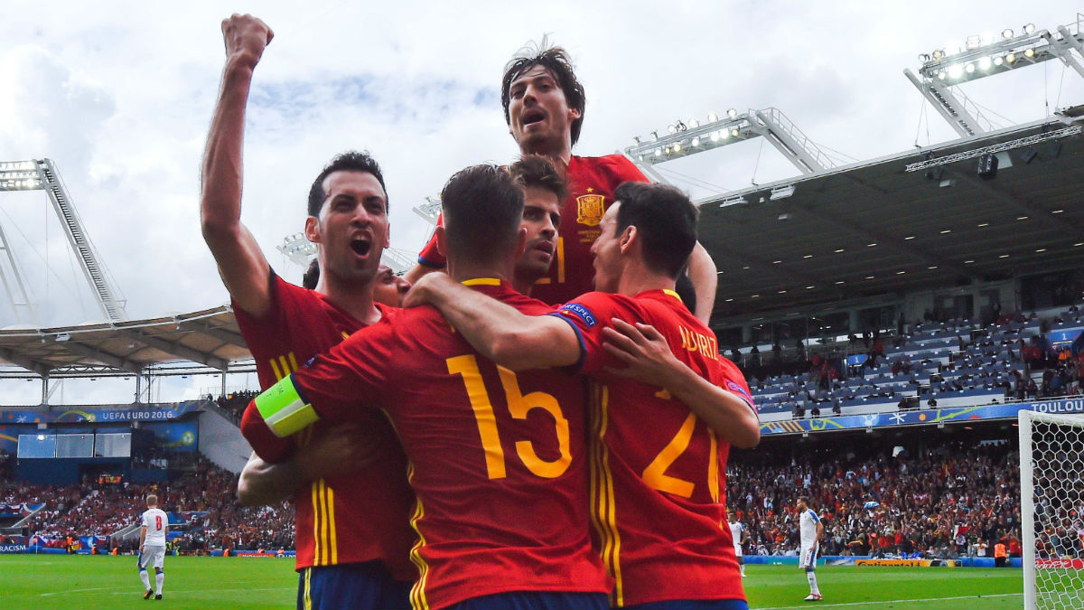 España celebra el gol ante República Checa. (Getty)