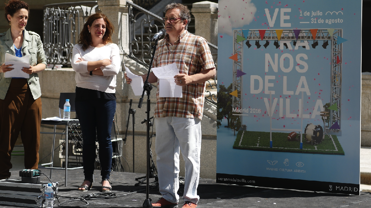 Santiago Eraso, director de Contenidos, y Celia Mayer, edil de Cultura, presentando la programación. (Foto: Madrid)