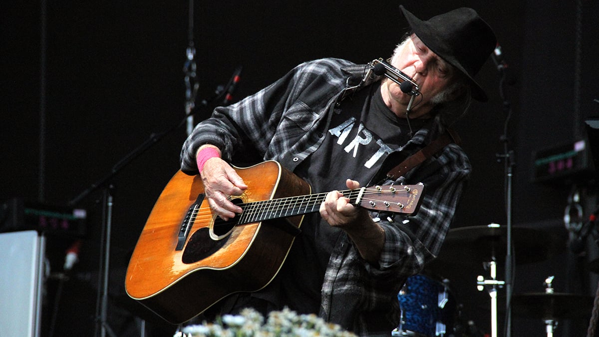 Neil Young durante su concierto en el Mad Cool. (Foto: Enrique Falcón)