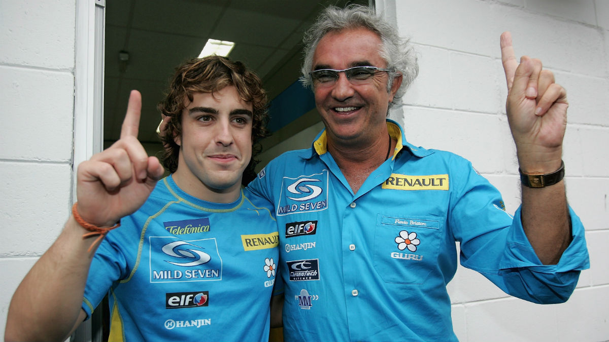 Fernando Alonso y Flavio Briatore, en su etapa en Renault. (Getty)