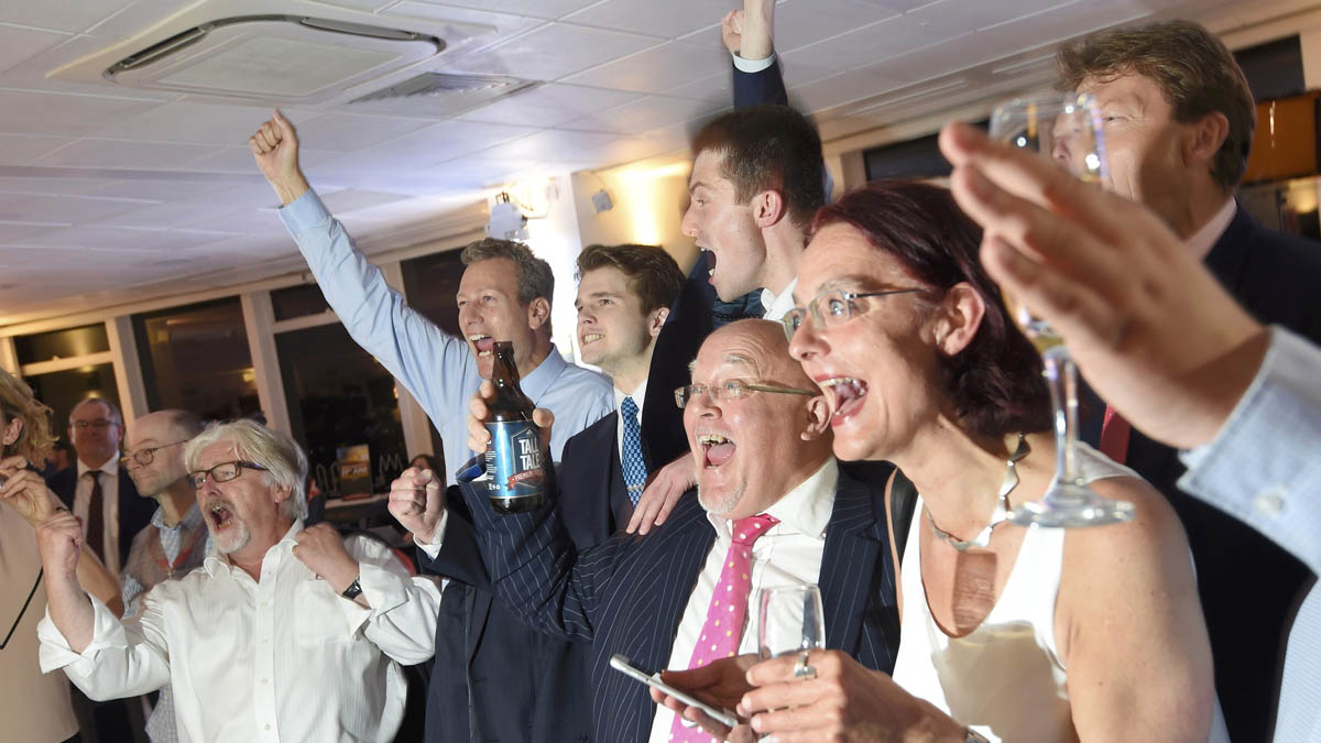 Partidarios del Brexit celebran los resultados en Sunderland (Foto: Reuters)