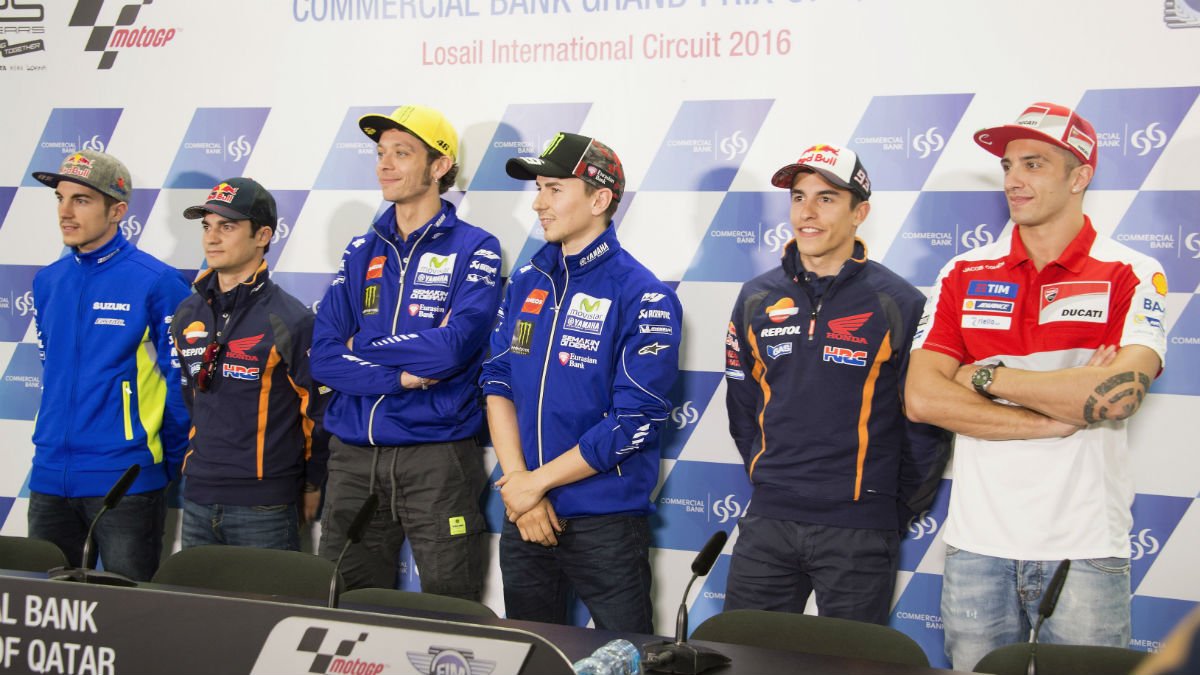 Los pilotos de MotoGP se muestran expectantes ante el España-Italia de la Eurocopa. (Getty)