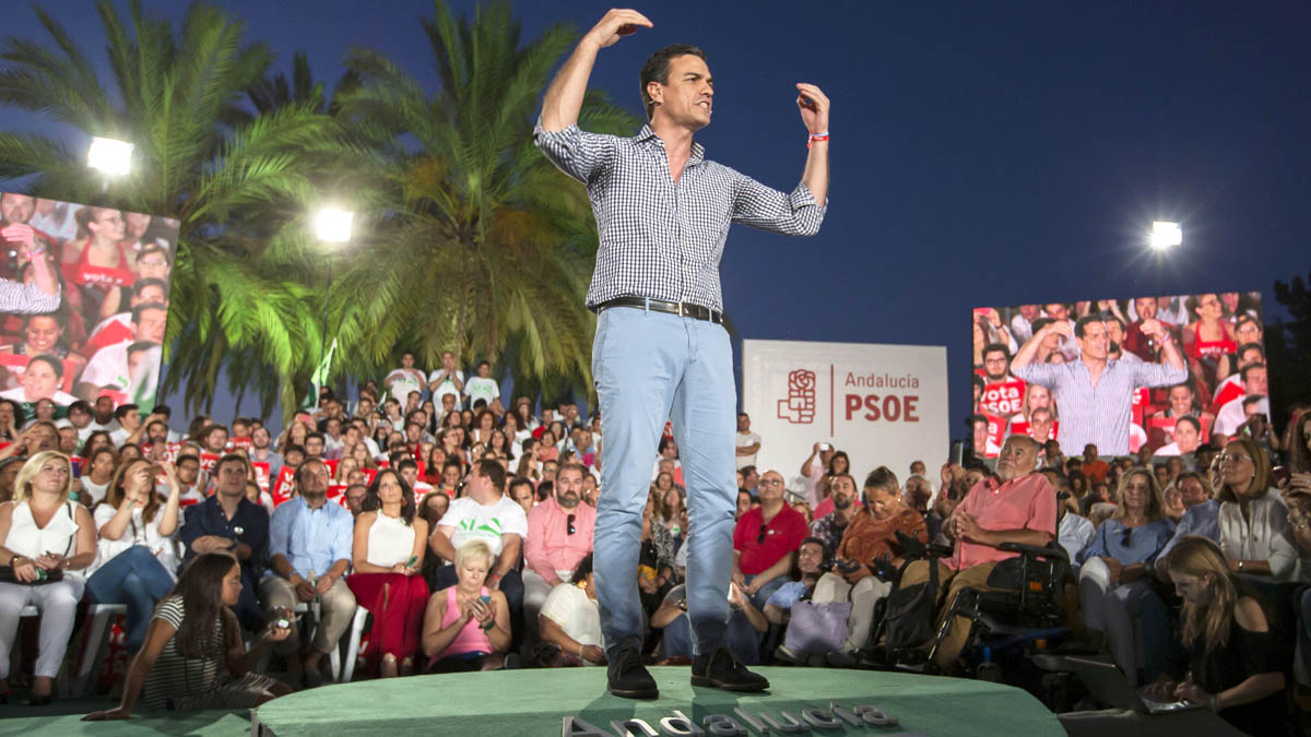 Pedro Sánchez en el acto de cierre de campaña del PSOE (Foto: EFE)