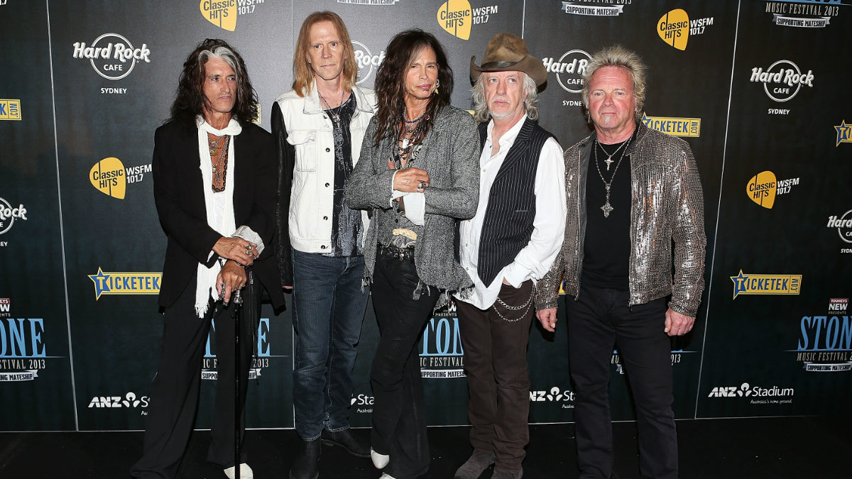 Los integrantes de la banda Aerosmith con su líder, Steven Tyler, en el centro. (Foto: Getty)