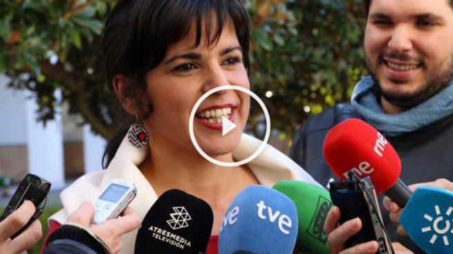 Teresa Rodríguez dice ahora que el ‘sorpasso’ era un «invento» y celebra los 71 escaños «del pueblo»