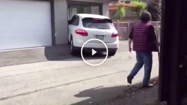 Un adolescente destroza un coche de 70.000 euros en dos minutos