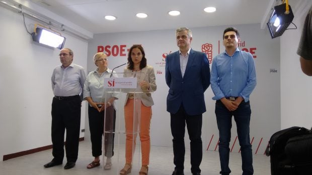 Cúpula del PSOE Madrid ante la prensa. (Foto: OKDIARIO)