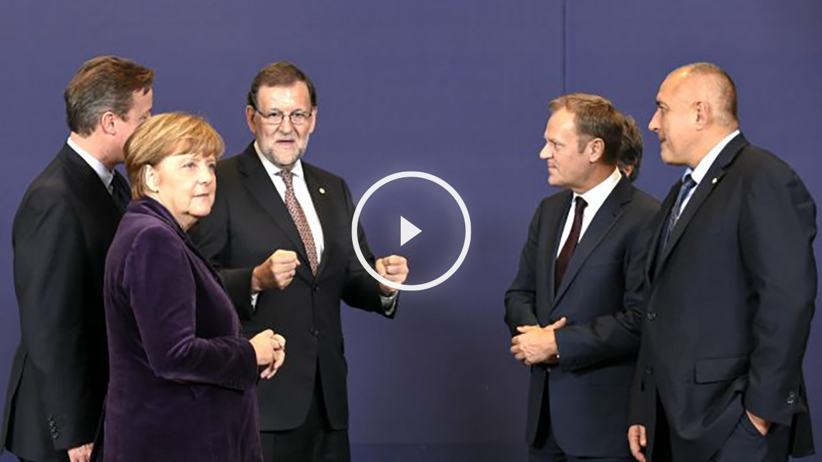 Rajoy, junto a Cameron y Merkel, entre otros (Foto: AFP).