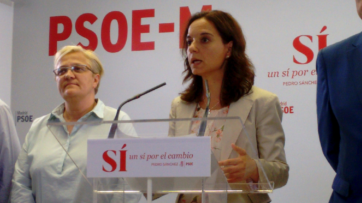 Sara Hernández en la sede del PSOE-M en al calle Buen Suceso. (Foto: OKDIARIO)