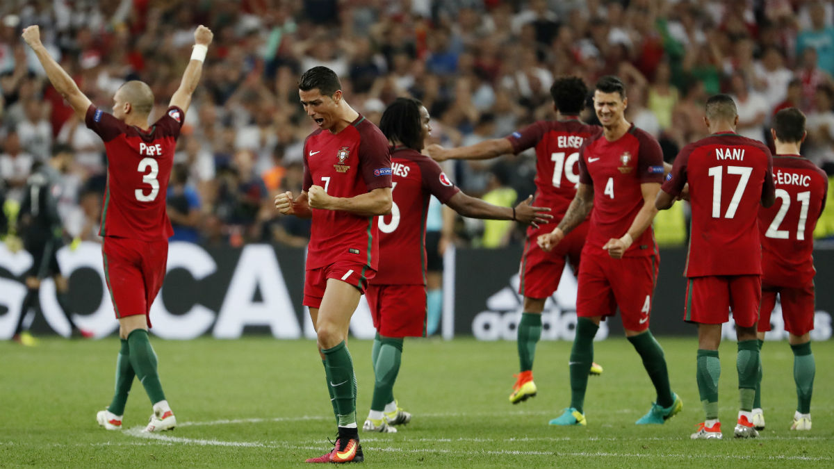 Cristiano Ronaldo celebra el pase de Portugal a semifinales. (Reuters)