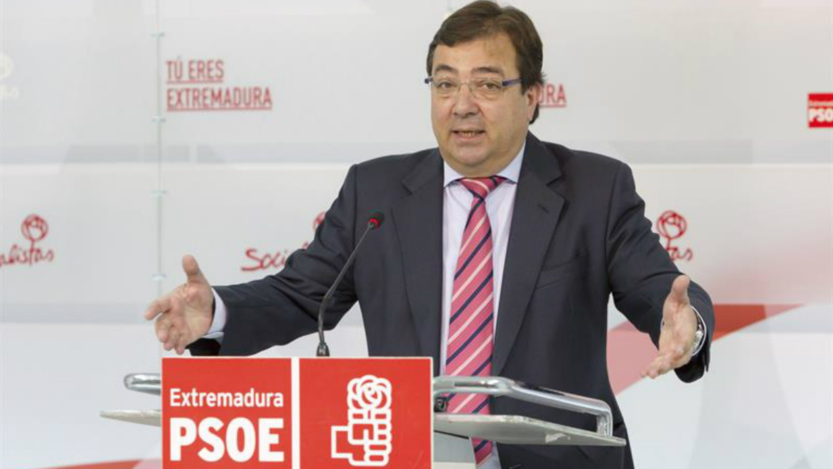 El secretario de los socialistas extremeños, Guillermo Fernández Vara (Foto: Efe)