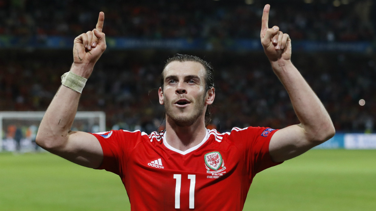 Bale celebra el pase de Gales a semifinales. (Reuters)