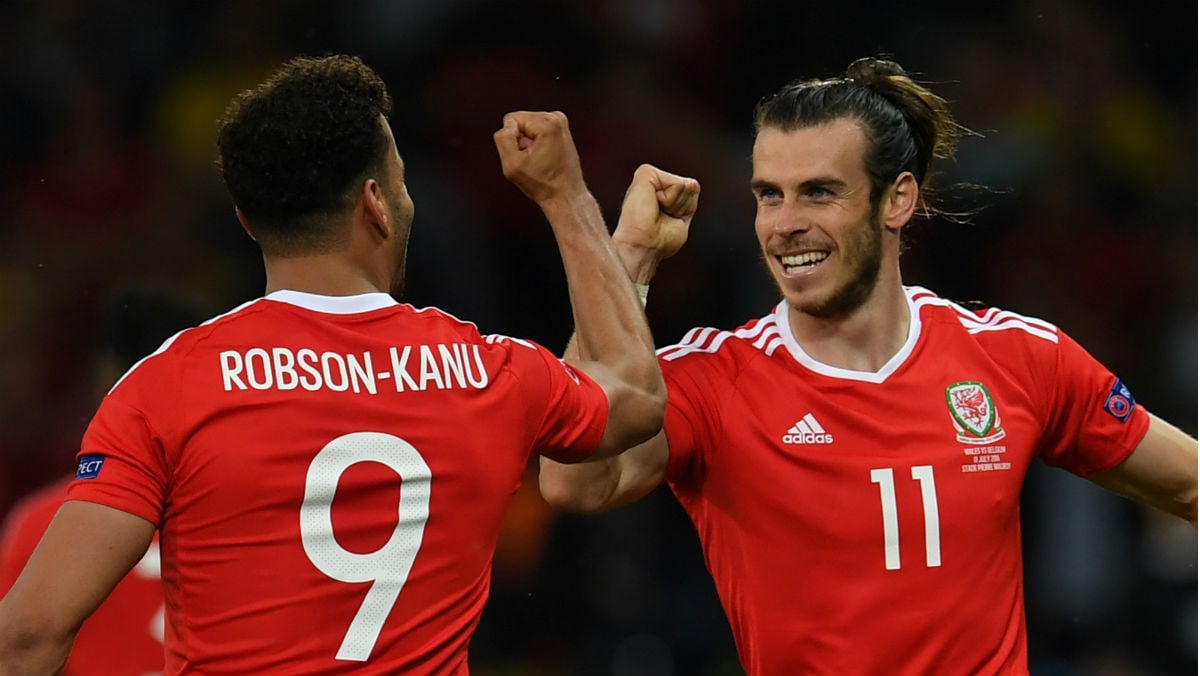 Bale lidera a Gales a las semifinales de la Eurocopa. (AFP)