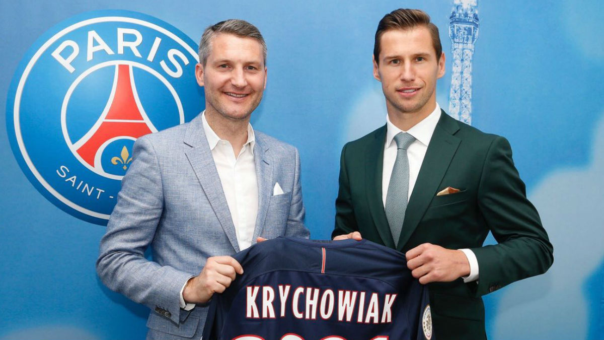 Krychowiak firmó con el PSG.