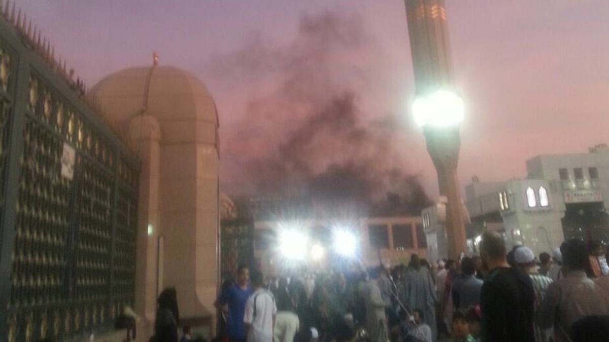 Explosión en la Mexquita del Profera, en Medina (Arabia Saudí). Foto: Reuters