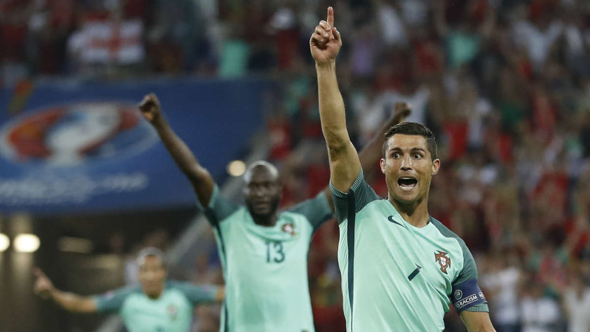 Cristiano Ronaldo celebra el primer gol del partido. (Reuters)