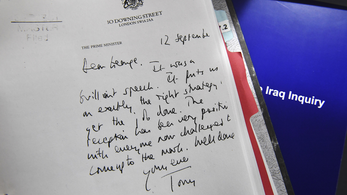 Carta de Tony Blair a George W. Bush. (Foto: AFP)