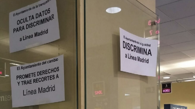 Funcionarios en guerra con Carmena: «El Ayuntamiento del cambio, promete derechos y trae recortes»