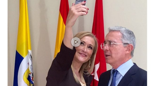 Cristina Cifuentes recibió a Álvaro Uribe en la Real Casa de Correos