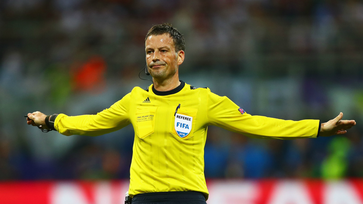 Mark Clattenburg, durante la final de la Champions League. (Getty)
