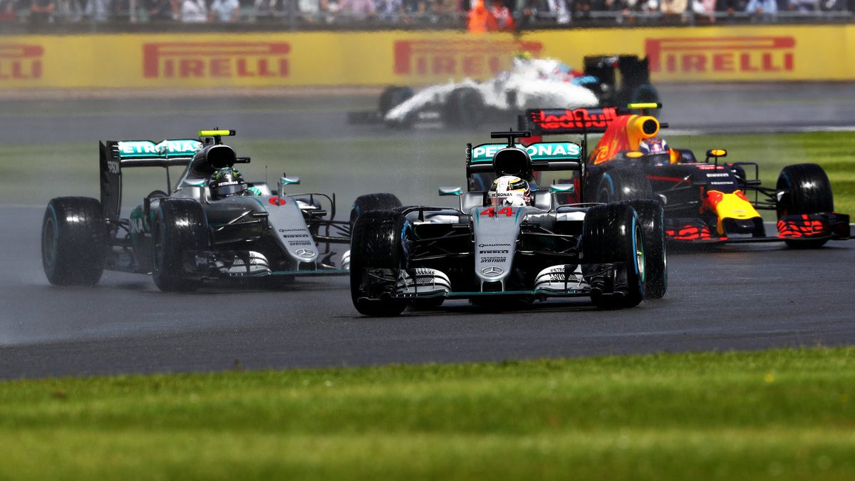 Hamilton se llevó el GP de Gran Bretaña por delante de Rosberg y Verstappen (Getty)