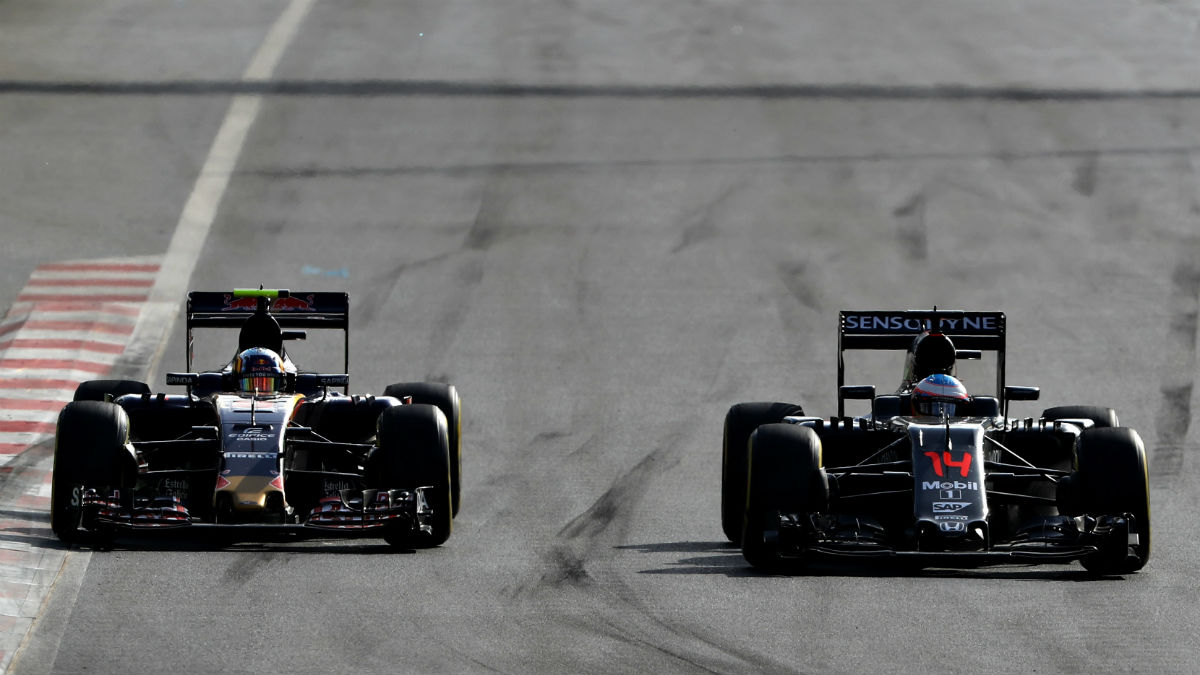 Fernando Alonso y Carlos Sainz compartirán pista en los test de Silverstone durante la jornada del martes. (Getty)