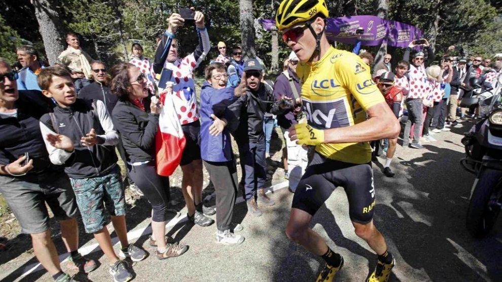 Chris Froome corriendo en el Mont Ventoux