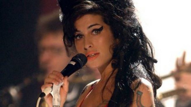 Amy Winehouse intentó suicidarse dos meses antes de su muerte