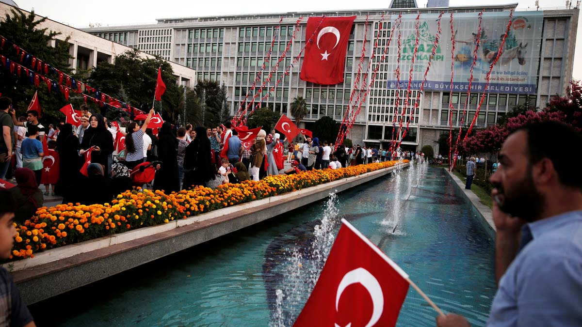 Seguidores de Erdogan en Turquía (Foto: Reuters)