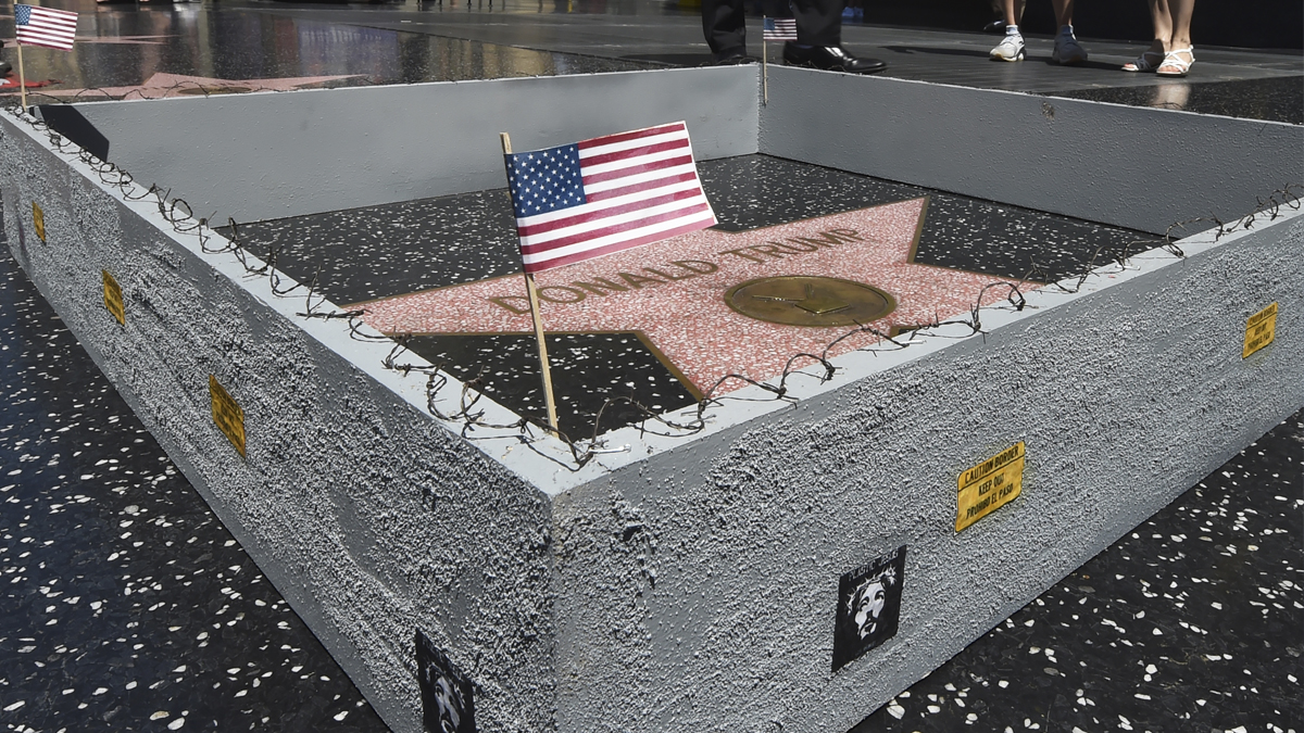 Estrella en el Paseo de la Fama de Donald Trump. (Foto: AFP)