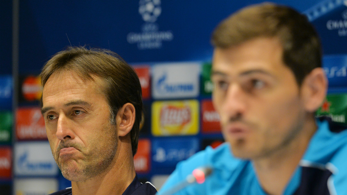 Lopetegui y Casillas, en una rueda de prensa en un partido de Champions con el Oporto. (AFP)