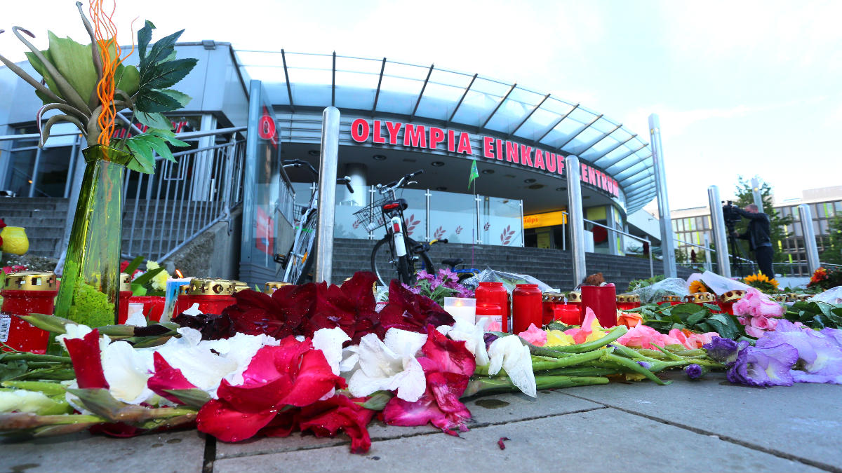 Flores en recuerdo de las víctimas de Múnich (Foto: AFP).