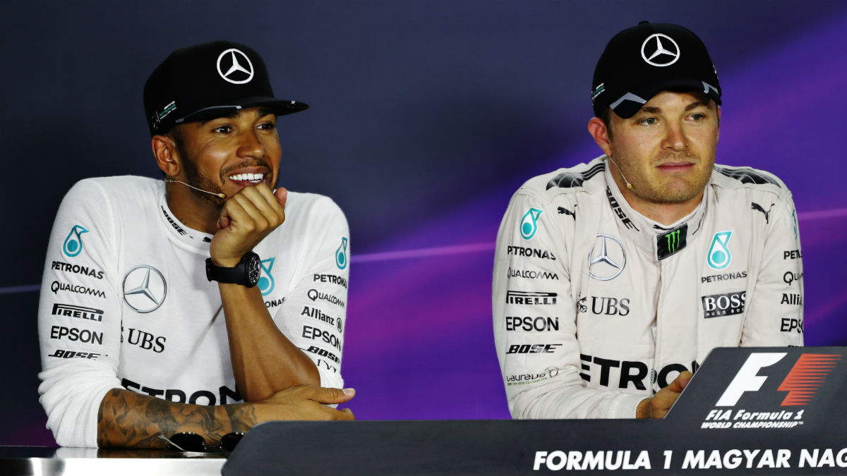 Hamilton y Rosberg tuvieron su enésimo enfrentamiento del año en la rueda de prensa posterior al Gran Premio de Hungría de Fórmula 1. (Getty)